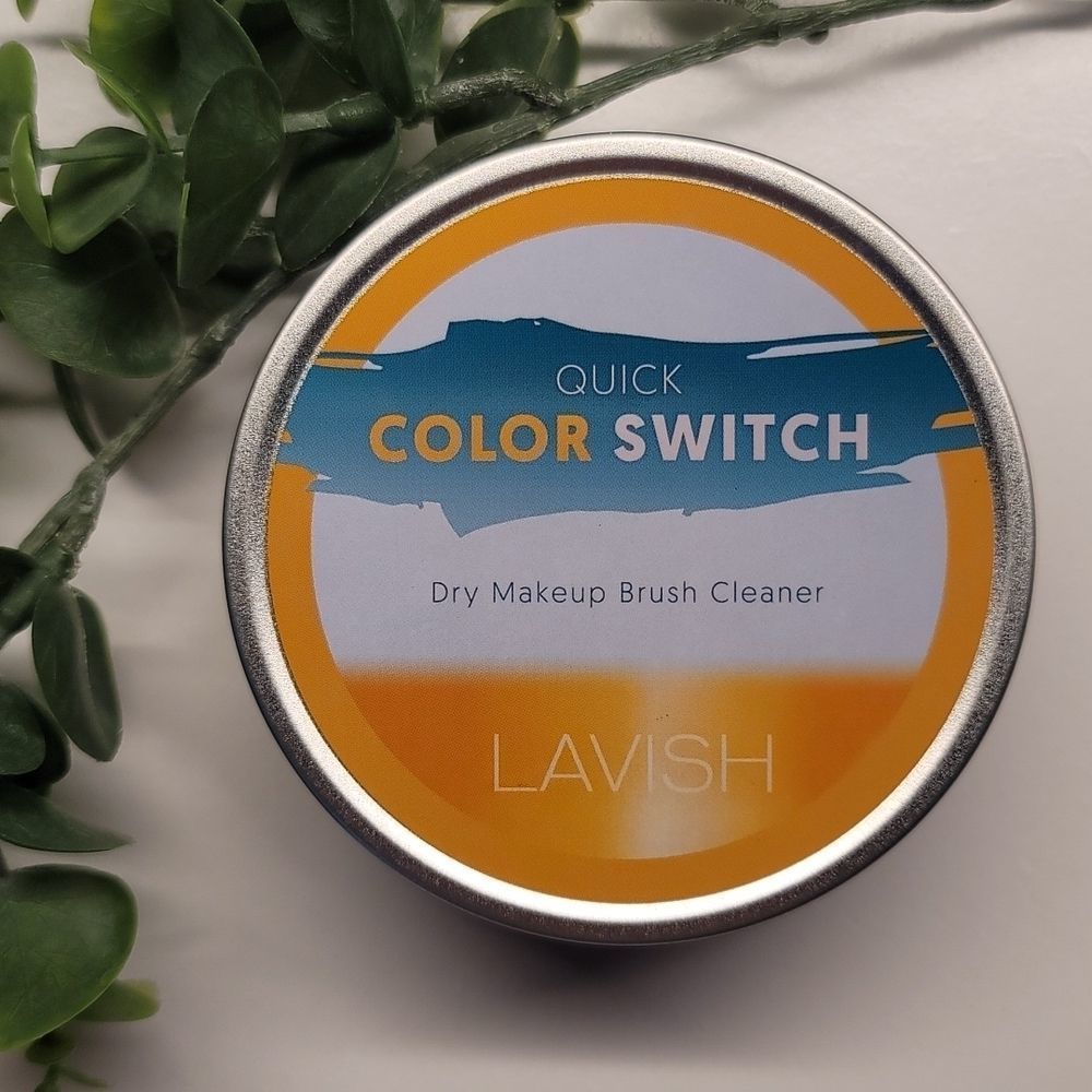 Lavish Color Switch Dry Makeup Brush Cleaner